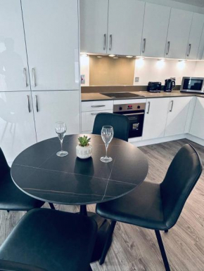 Luxury 2 Bedroom Apartment - Canning Town
